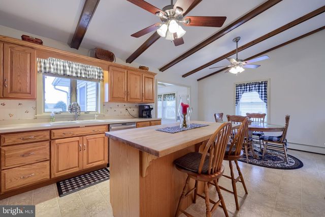 281 ROBIN DALE DR, Leola, PA 17540