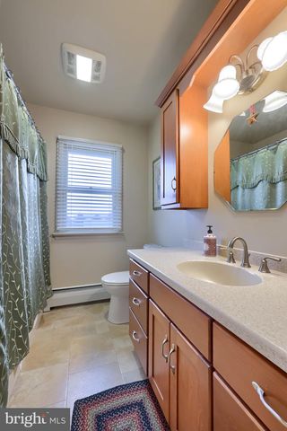 281 ROBIN DALE DR, Leola, PA 17540