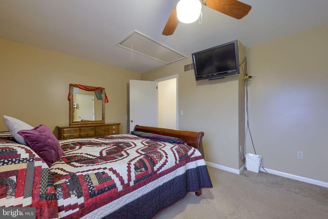 281 ROBIN DALE DR, Leola, PA 17540