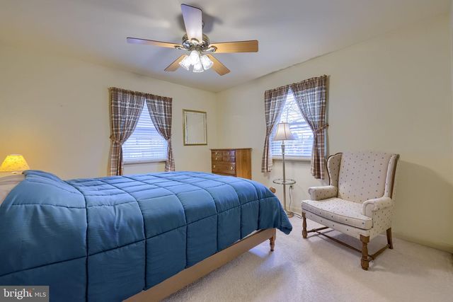 281 ROBIN DALE DR, Leola, PA 17540