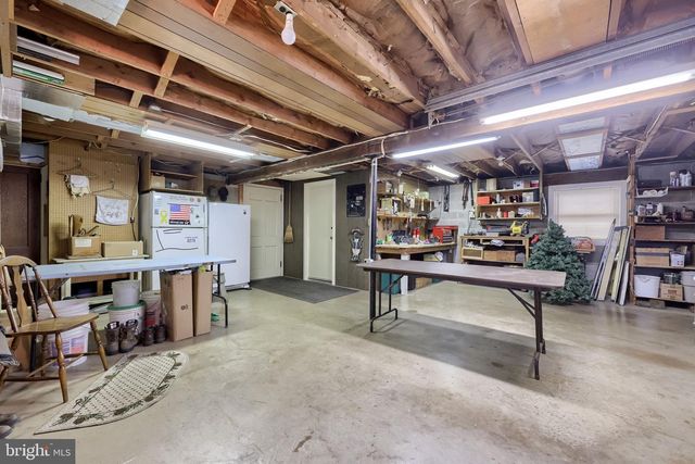 281 ROBIN DALE DR, Leola, PA 17540