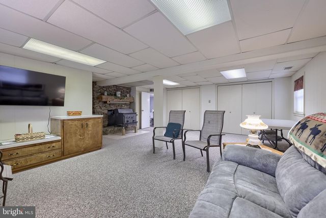 281 ROBIN DALE DR, Leola, PA 17540