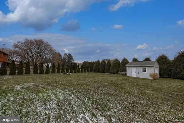 281 ROBIN DALE DR, Leola, PA 17540