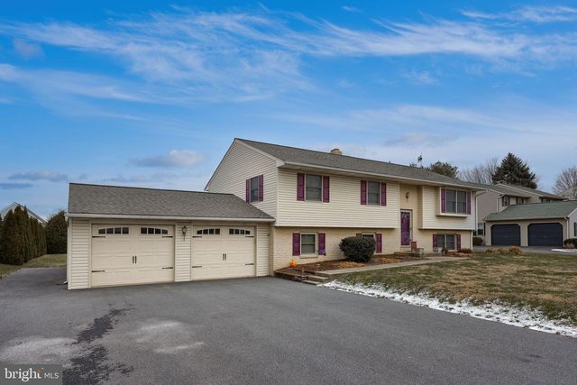 281 ROBIN DALE DR, Leola, PA 17540