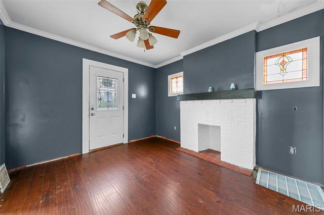 4081 Burgen Avenue, St Louis, MO 63116
