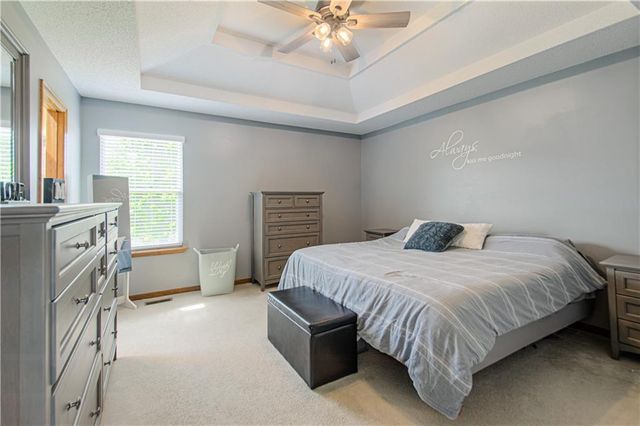 8637 NE 112th Street, Kansas City, MO 64157