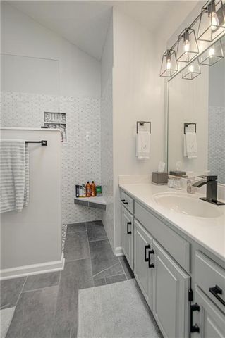 8637 NE 112th Street, Kansas City, MO 64157