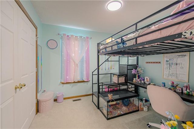 8637 NE 112th Street, Kansas City, MO 64157