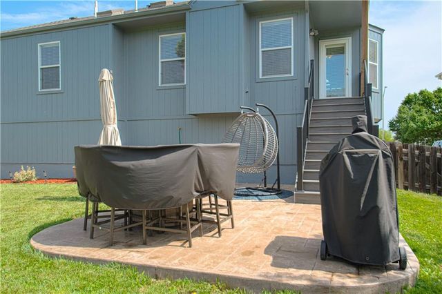 8637 NE 112th Street, Kansas City, MO 64157