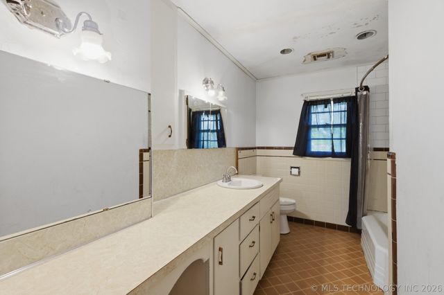 1809 Fremont Road, Bartlesville, OK 74006