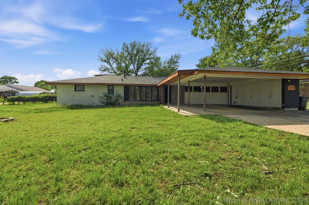 1809 Fremont Road, Bartlesville, OK 74006