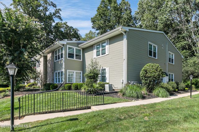 146 Viburnum Terrace, Middletown, NJ 07748