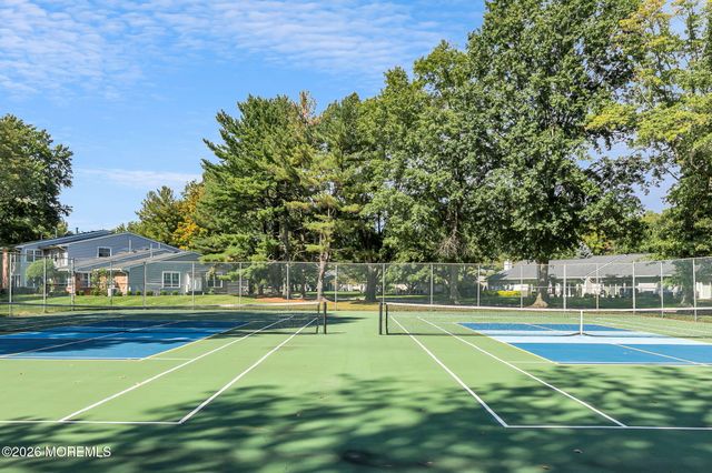 146 Viburnum Terrace, Middletown, NJ 07748