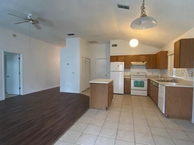 10200 WILLOWEMAC COURT, Orlando, FL 32817