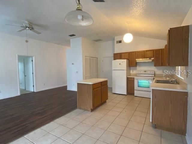 10200 WILLOWEMAC COURT, Orlando, FL 32817