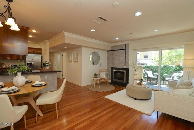 3855 Ingraham Street 204, Los Angeles, CA 90005