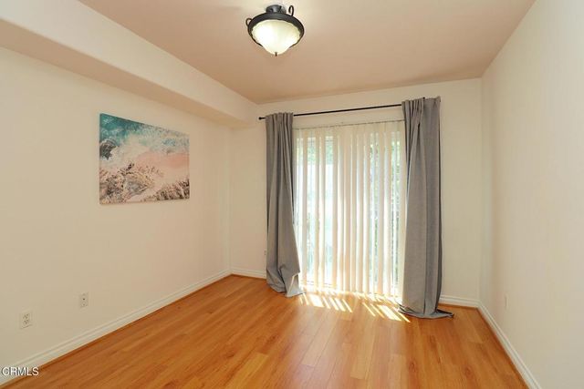 3855 Ingraham Street 204, Los Angeles, CA 90005