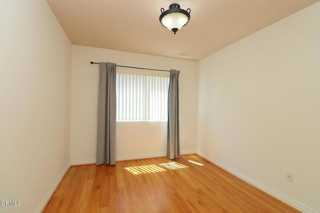 3855 Ingraham Street 204, Los Angeles, CA 90005