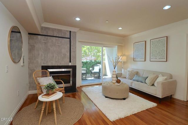 3855 Ingraham Street 204, Los Angeles, CA 90005