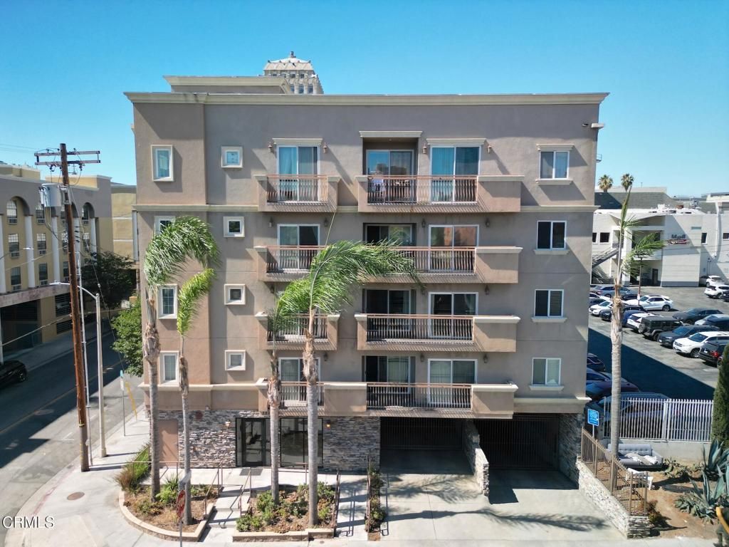3855 Ingraham Street 204, Los Angeles, CA 90005