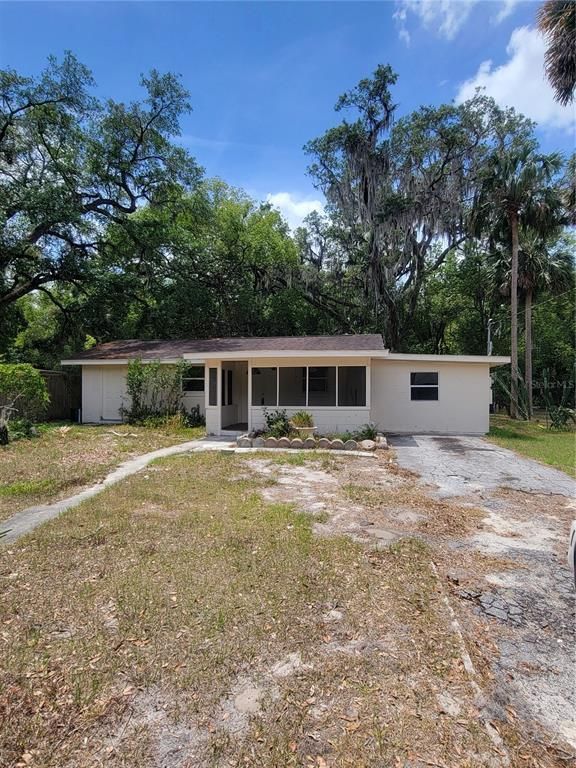 318 S MASSACHUSETTS AVENUE, Deland, FL 32724