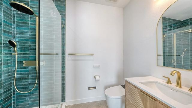 2908 AVENUE B, Bradenton Beach, FL 34217