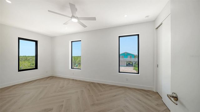2908 AVENUE B, Bradenton Beach, FL 34217