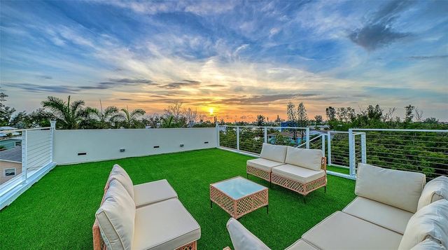 2908 AVENUE B, Bradenton Beach, FL 34217