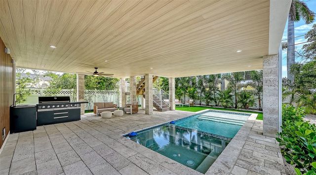 2908 AVENUE B, Bradenton Beach, FL 34217