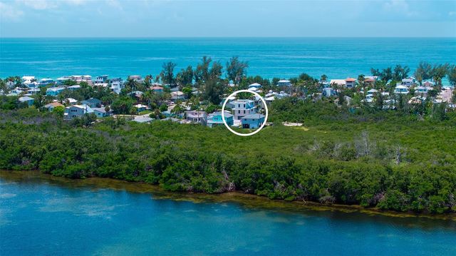 2908 AVENUE B, Bradenton Beach, FL 34217