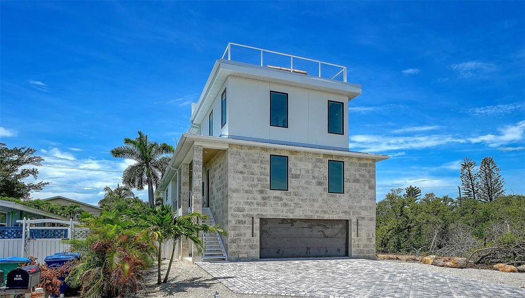 2908 AVENUE B, Bradenton Beach, FL 34217