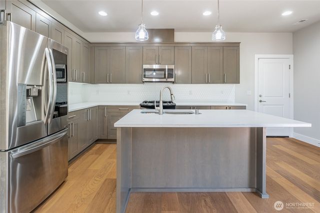12570 51st Place SE, Tukwila, WA 98178
