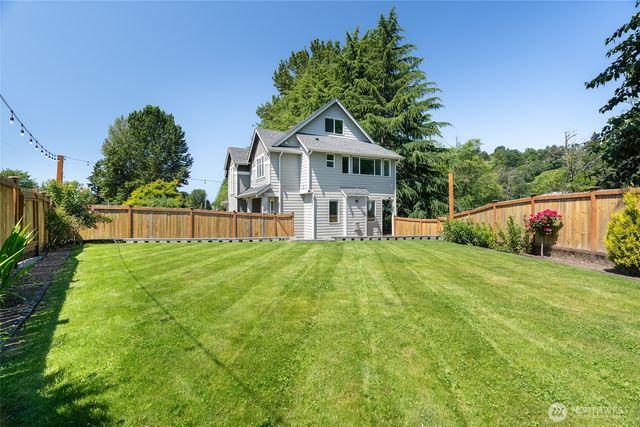 12570 51st Place SE, Tukwila, WA 98178