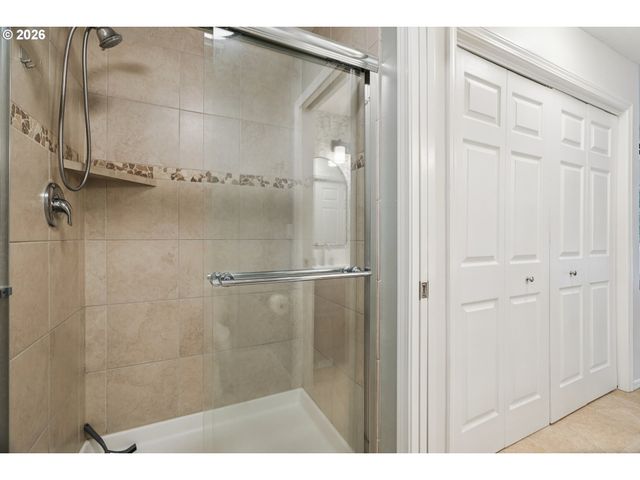 4818 Sw 2ND Ct, Portland, OR 97239