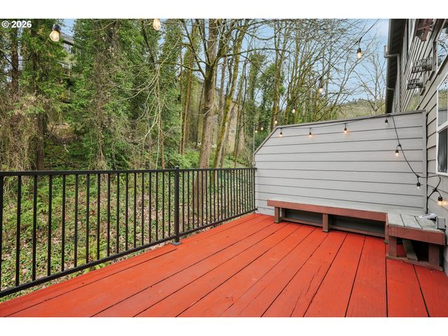 4818 Sw 2ND Ct, Portland, OR 97239