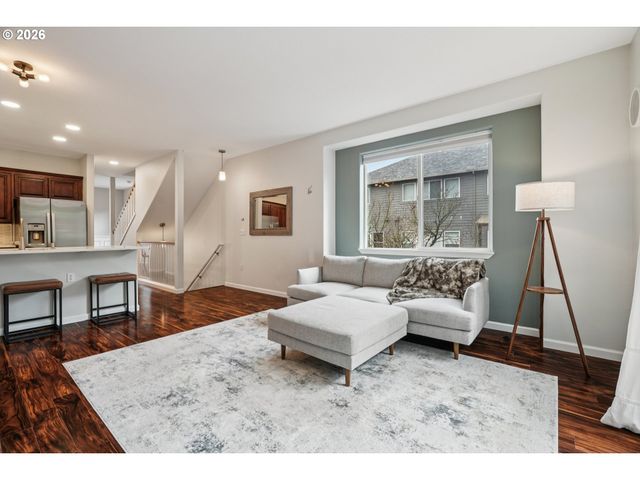 4818 Sw 2ND Ct, Portland, OR 97239