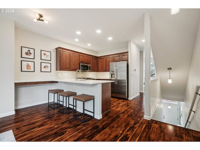 4818 Sw 2ND Ct, Portland, OR 97239