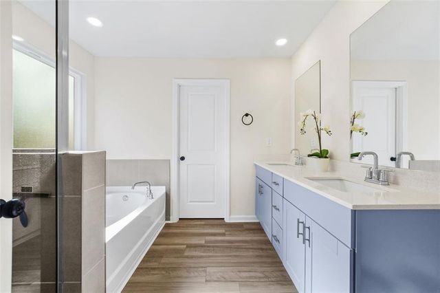 4041 Dean Grove Way, Loganville, GA 30052