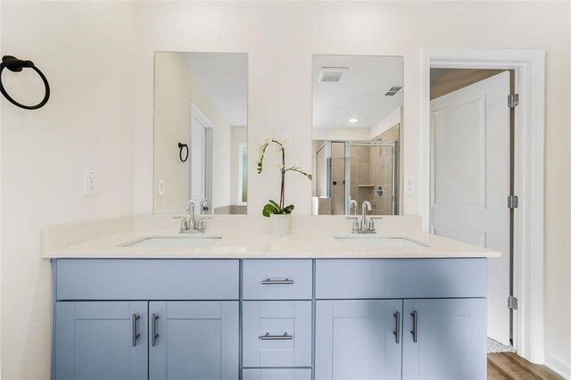 4041 Dean Grove Way, Loganville, GA 30052