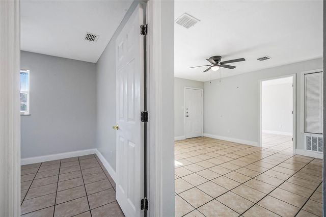 21 E CELESTE STREET, Apopka, FL 32703