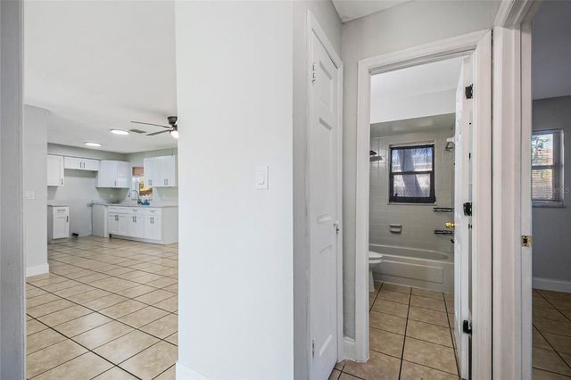 21 E CELESTE STREET, Apopka, FL 32703