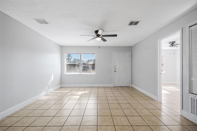 21 E CELESTE STREET, Apopka, FL 32703