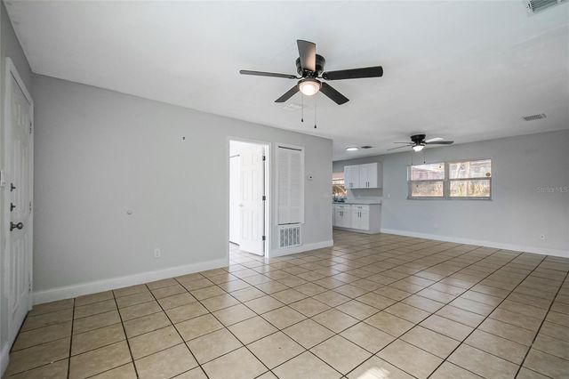 21 E CELESTE STREET, Apopka, FL 32703