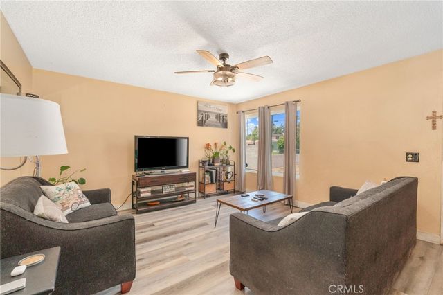 17343 Anastasia, Fontana, CA 92335