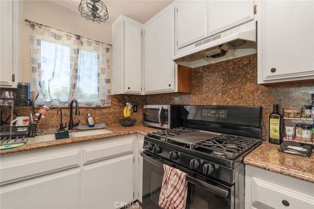 17343 Anastasia, Fontana, CA 92335