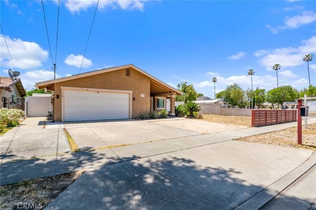 17343 Anastasia, Fontana, CA 92335