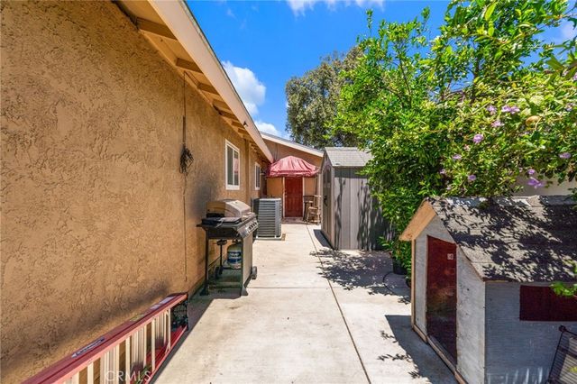 17343 Anastasia, Fontana, CA 92335