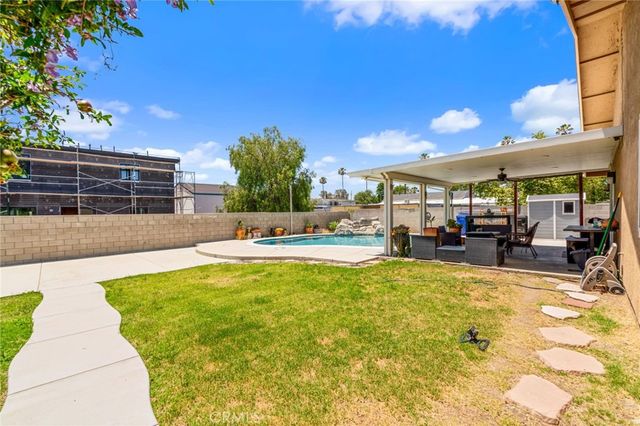 17343 Anastasia, Fontana, CA 92335
