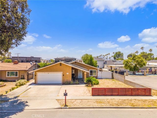 17343 Anastasia, Fontana, CA 92335