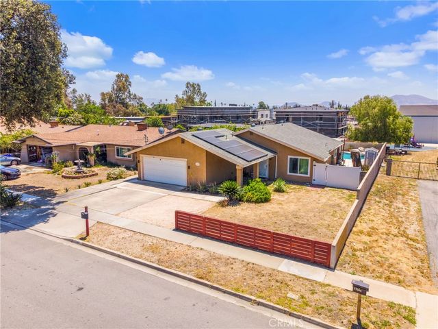 17343 Anastasia, Fontana, CA 92335